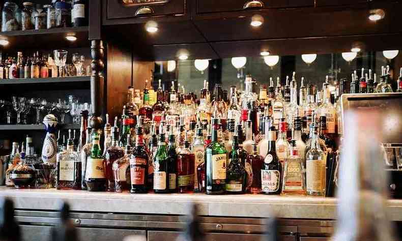 Sabará autoriza venda de bebidas alcoólicas em bares e restaurantes