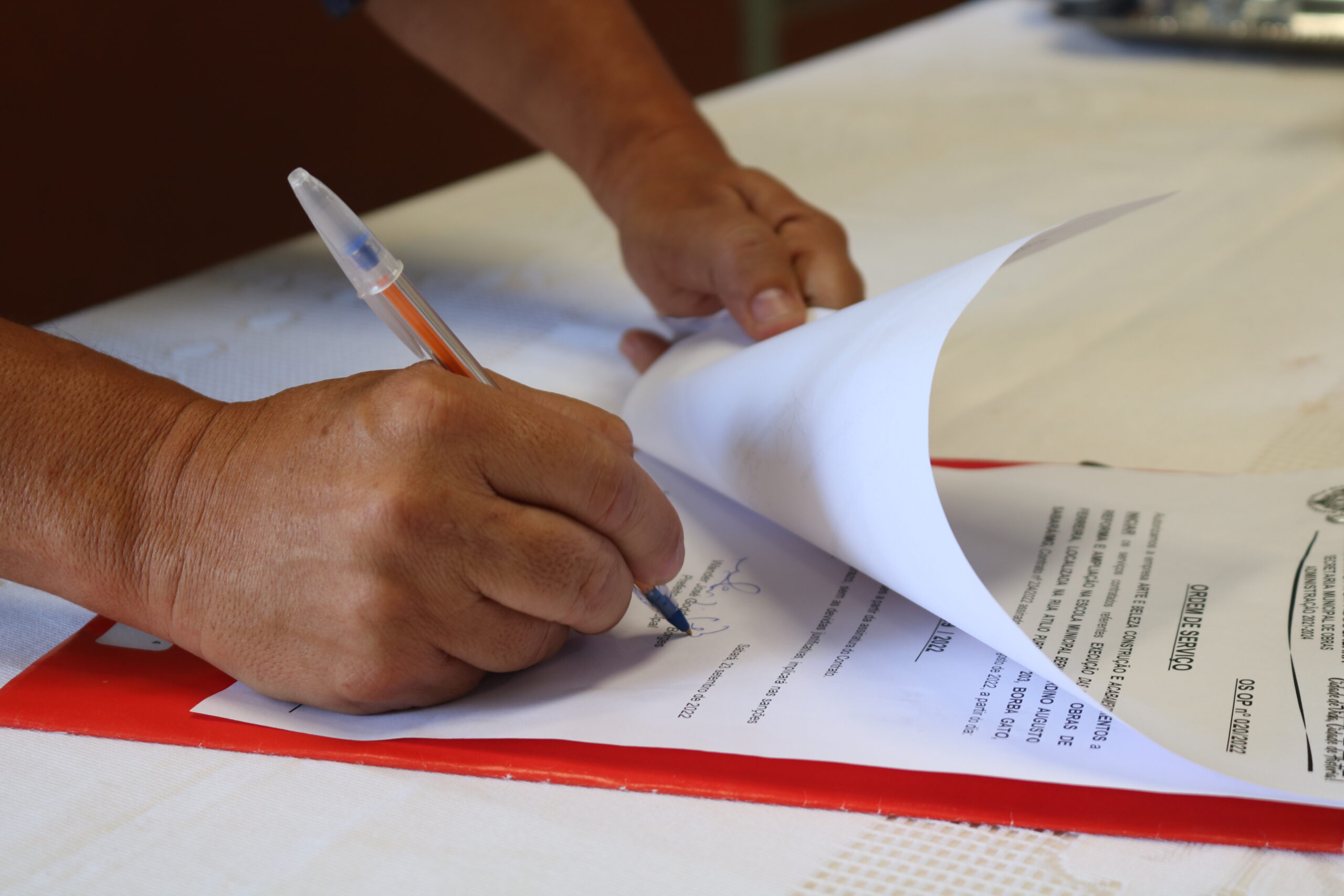 EDUCAÇÃO: PREFEITURA EMITE ORDENS DE SERVIÇO PARA REFORMA E AMPLIAÇÃO DE DUAS ESCOLAS MUNICIPAIS