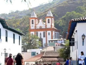 Previsão do tempo para Sabará em 27-09-2022
