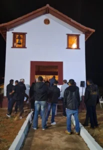 Capela de Santo Antônio no bairro Pompéu em Sabará é restaurada e entregue a comunidade reabertura ocorreu no dia 26.