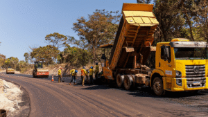 Pavimentação da MG-437 avança entre Sabará e Nova Lima