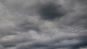 Previsão do Tempo Para Sabará Nesta Quinta-feira (27): Céu nublado e Temperaturas Variadas