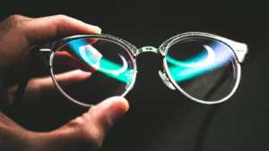 MedSesc Oftalmologia leva atendimento e doação de óculos a Sabará em ação do Sistema Fecomércio MG